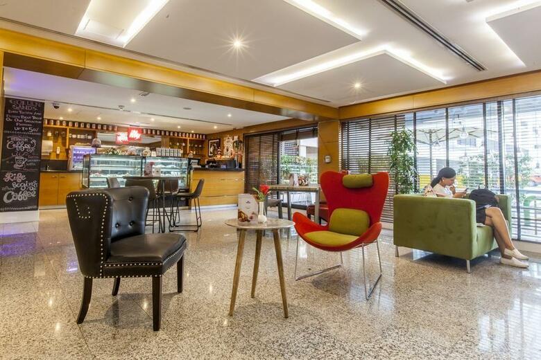 Hotel Golden Sands 10