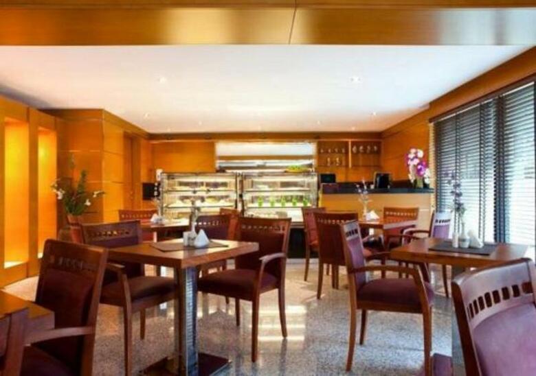 Hotel Golden Sands 10