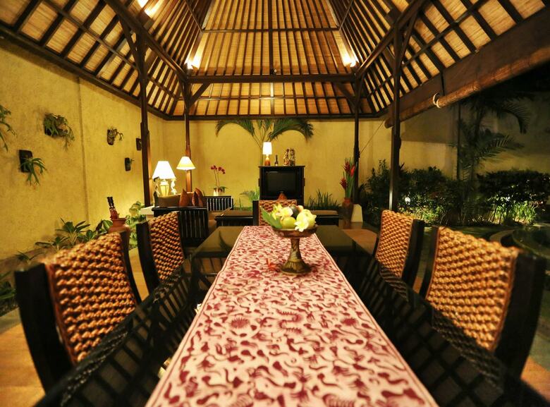 Hotel The Sanyas Suite