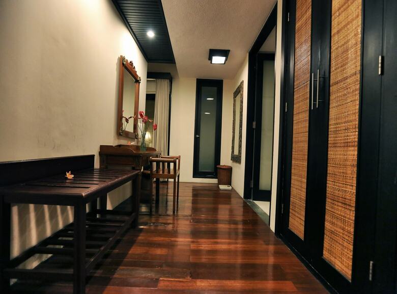 Hotel The Sanyas Suite