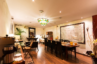 Hotel Reina Mora