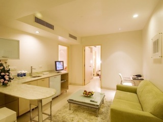 Hotel Avalon Courtyard Residences & Suites