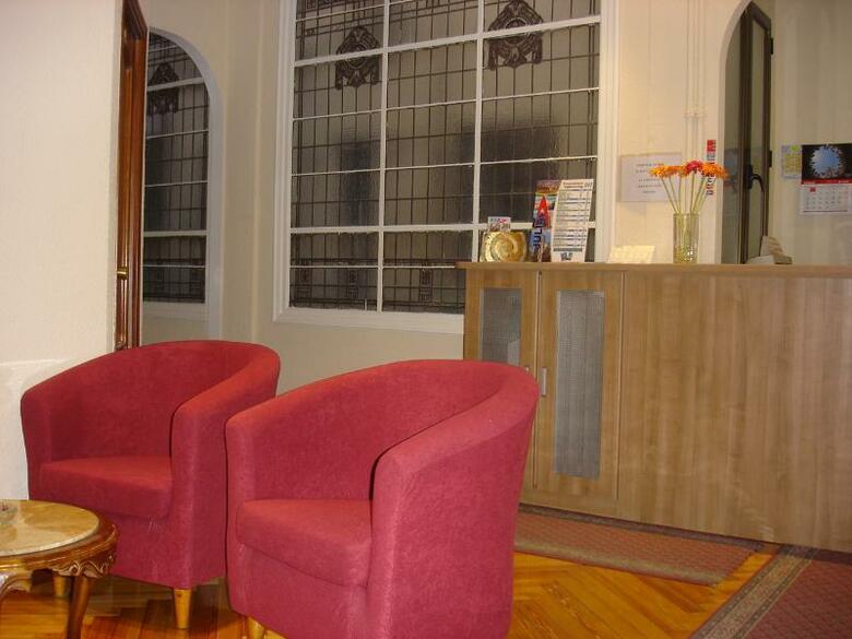 Hostal Avenida