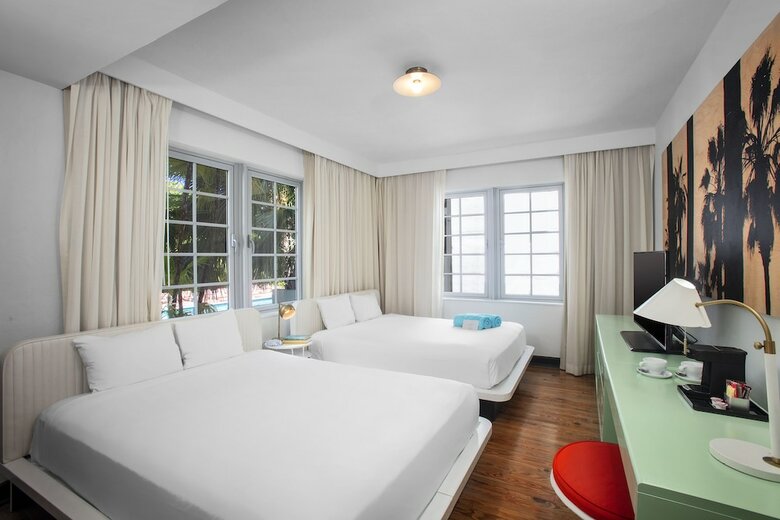 Hotel The Hall South Beach