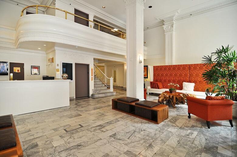 Hotel Vertigo