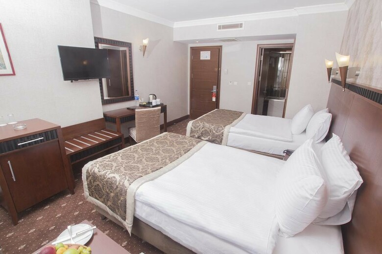 Nova Plaza Crystal Hotel & Spa