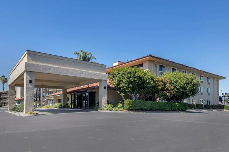 Hotel Bw Plus Executive Inn (bs