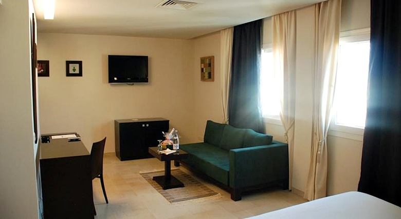 Hotel Les Ambassadeurs (.)