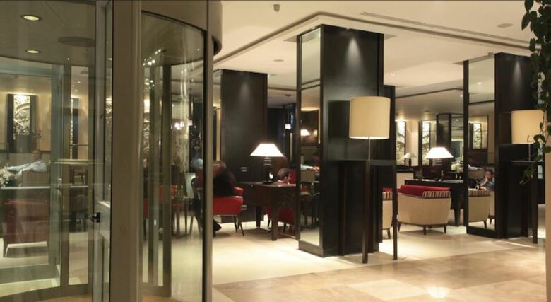 Hotel Les Ambassadeurs (.)