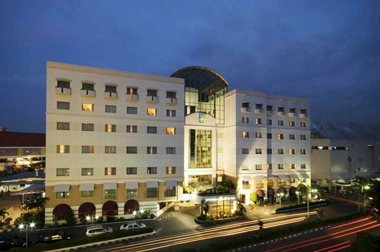 Hotel Surabaya Plaza