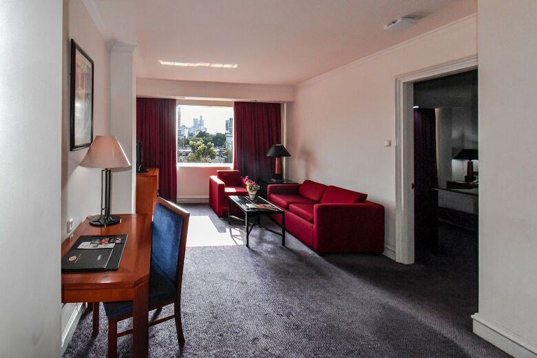 Hotel Surabaya Plaza