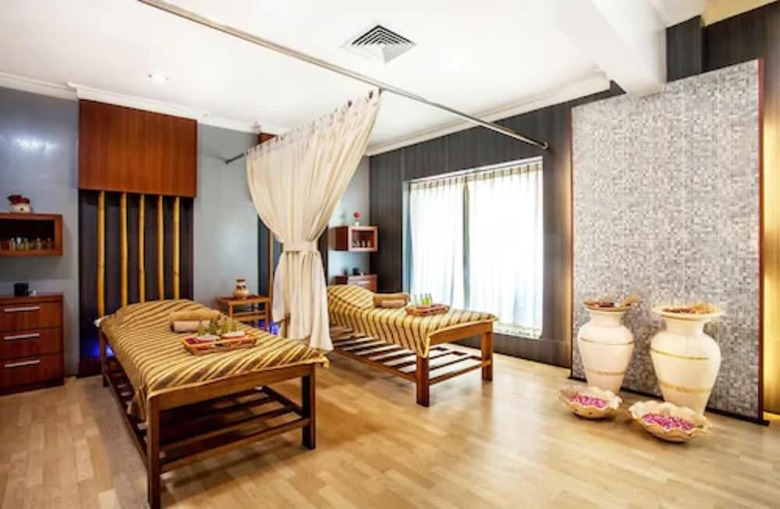 Hotel Surabaya Plaza