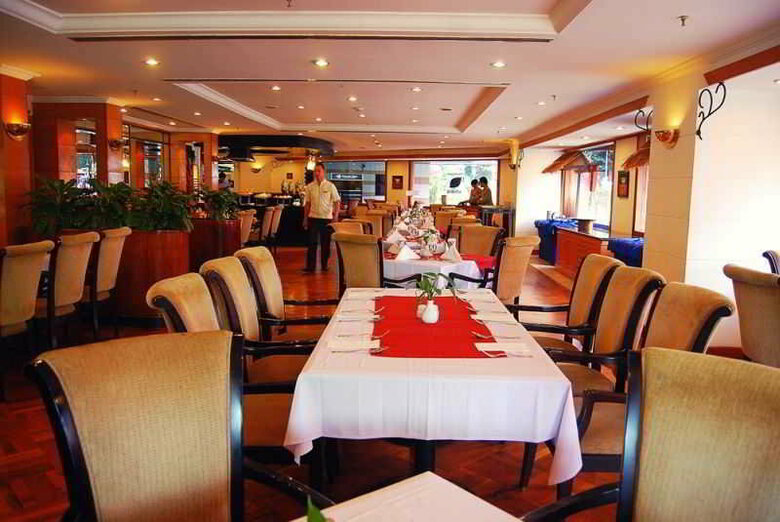 Hotel Surabaya Plaza
