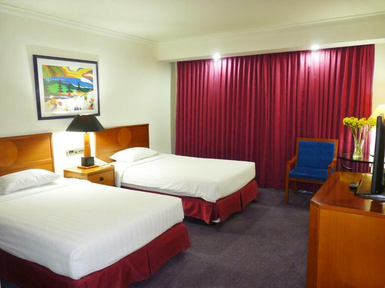 Hotel Surabaya Plaza