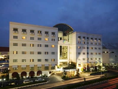 Hotel Surabaya Plaza