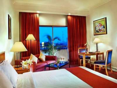 Hotel Surabaya Plaza