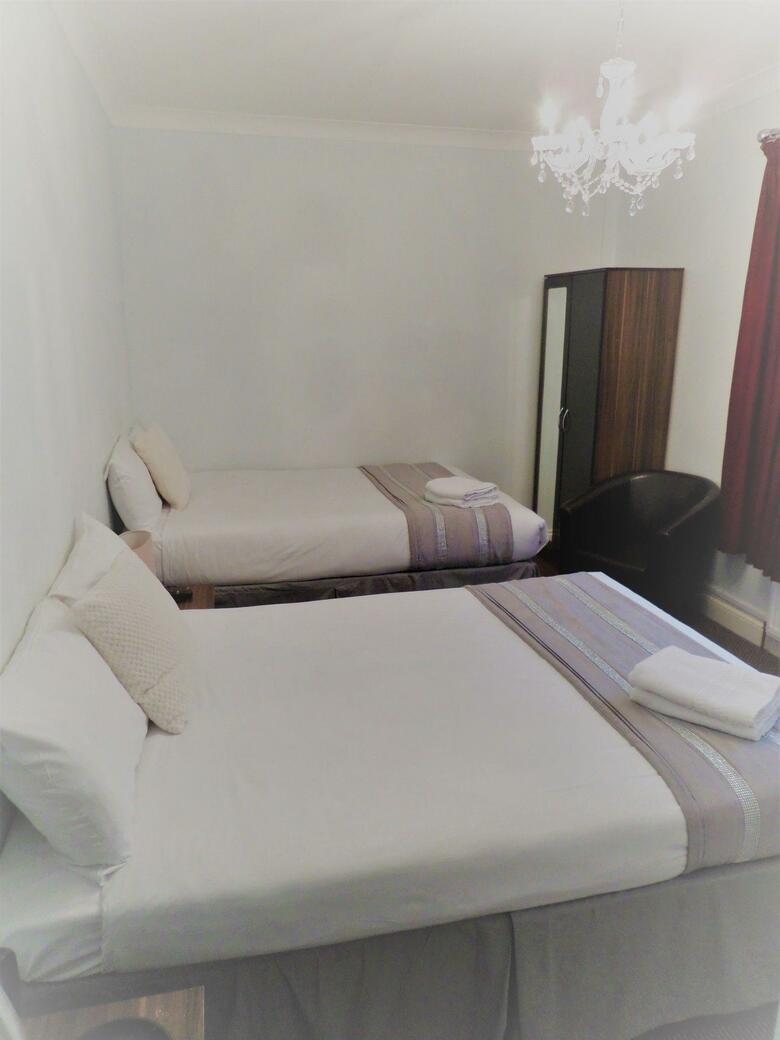 Lancaster Court Hotel