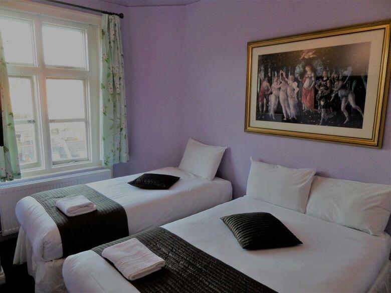 Lancaster Court Hotel