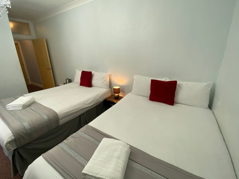 Lancaster Court Hotel