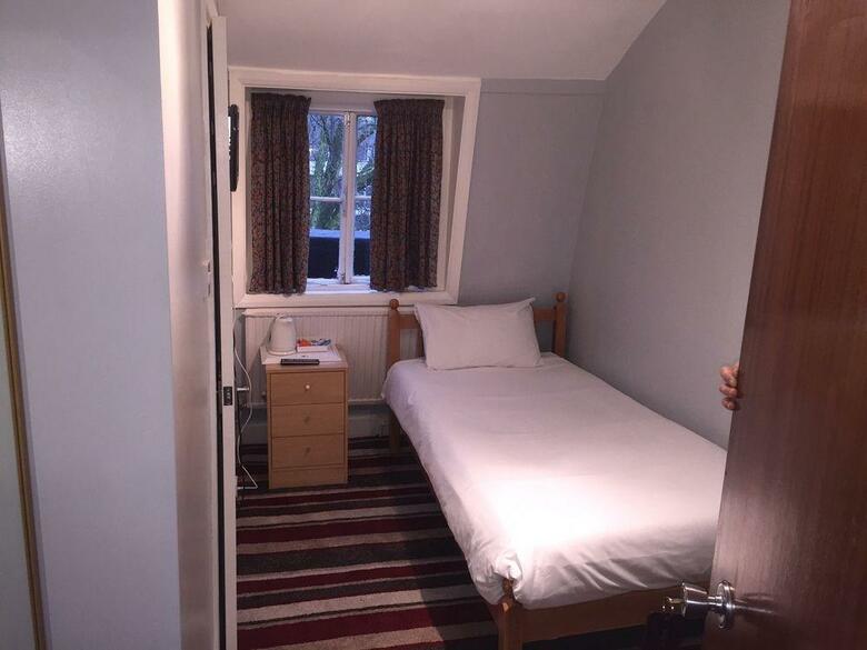 Lancaster Court Hotel