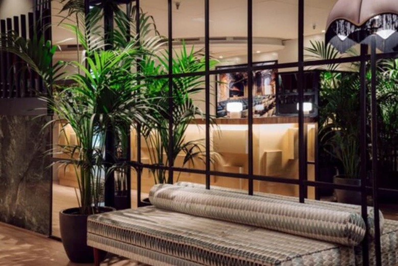 Hotel Chic & Basic Velvet