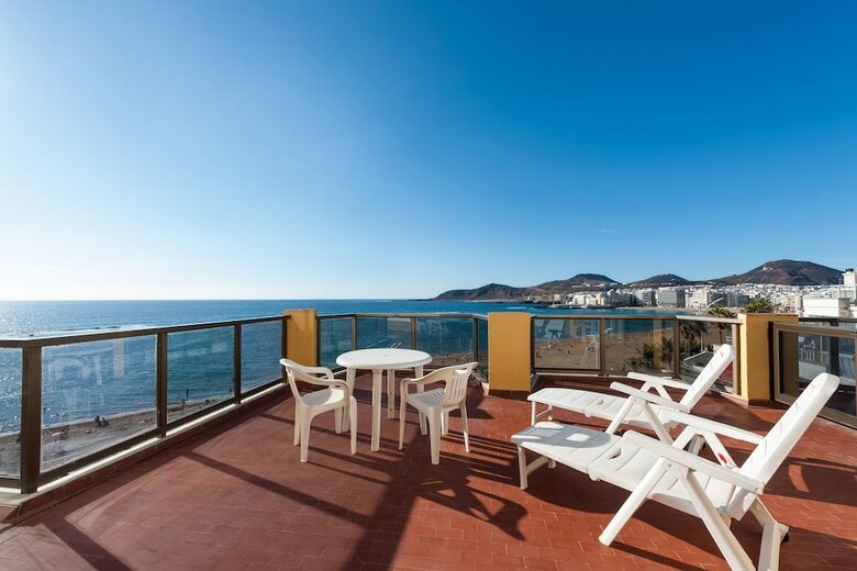 Apartamentos Col�n Playa