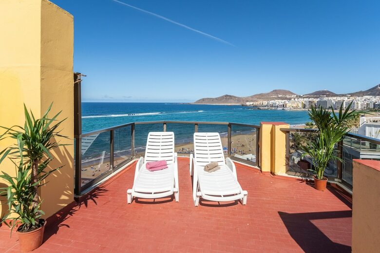 Apartamentos Col�n Playa