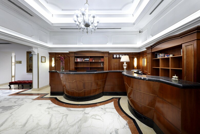 Hotel Exe International Palace