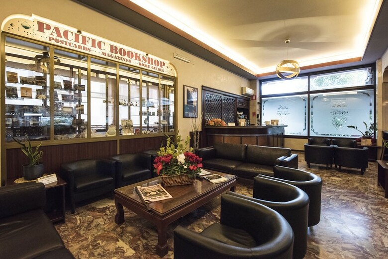 Hotel Pacific