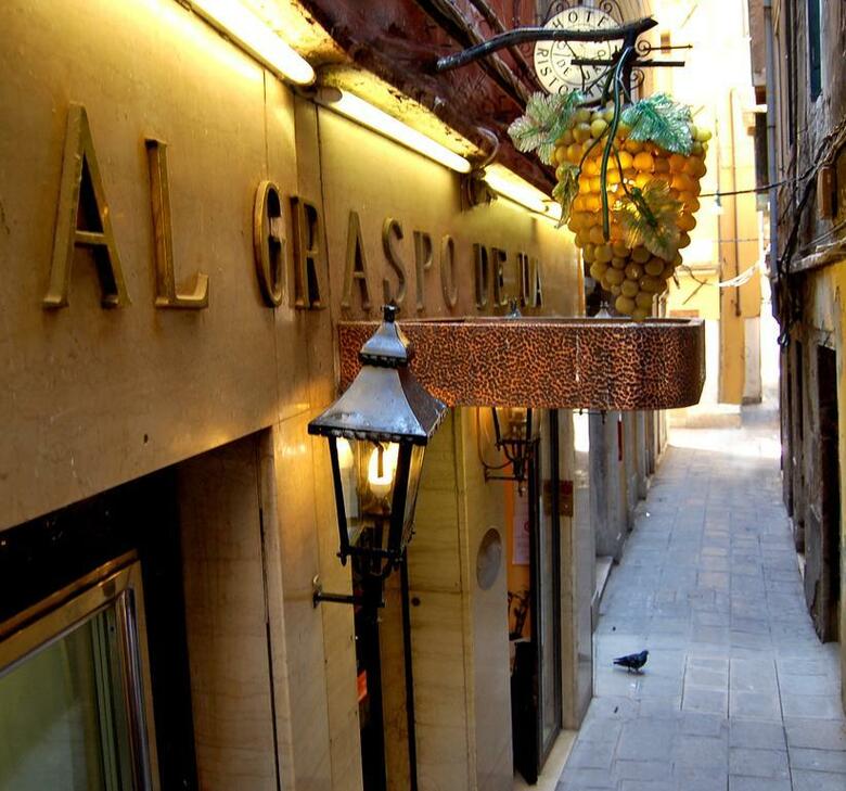 Hotel Graspo De Ua
