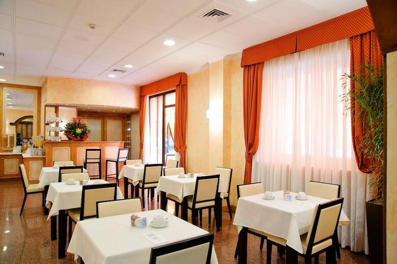 Novo Hotel Rossi