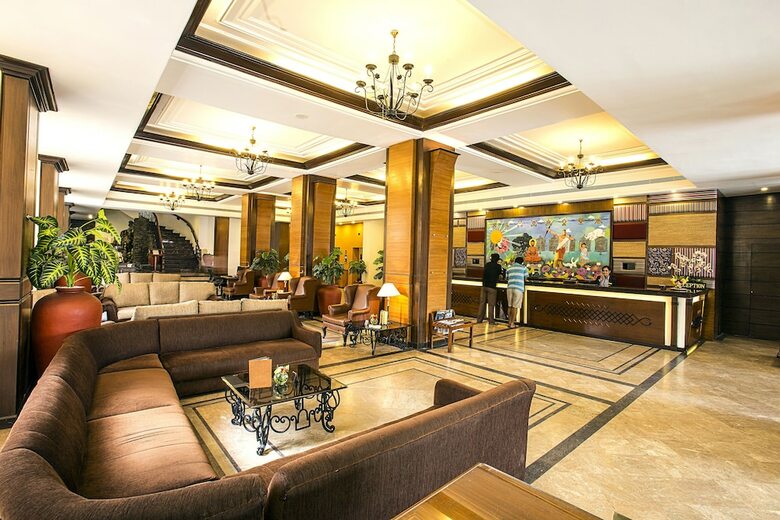Hotel Royal Singi