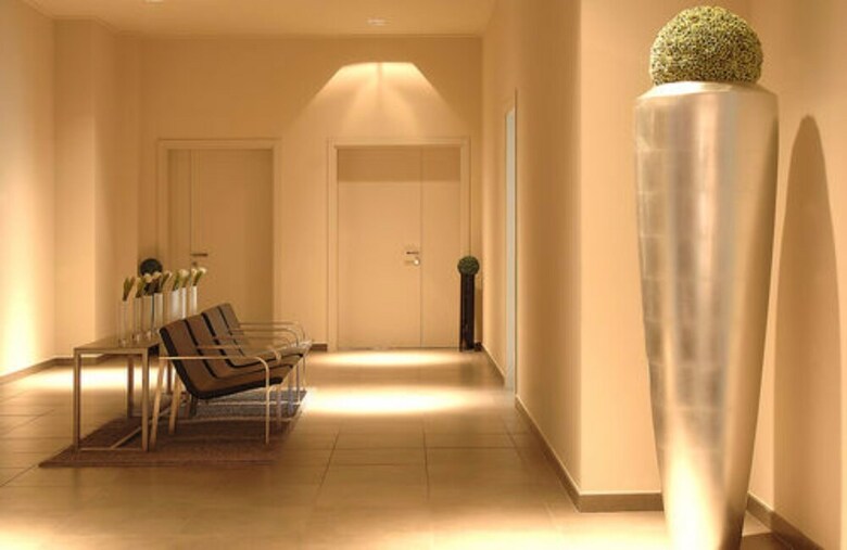 G Hotel