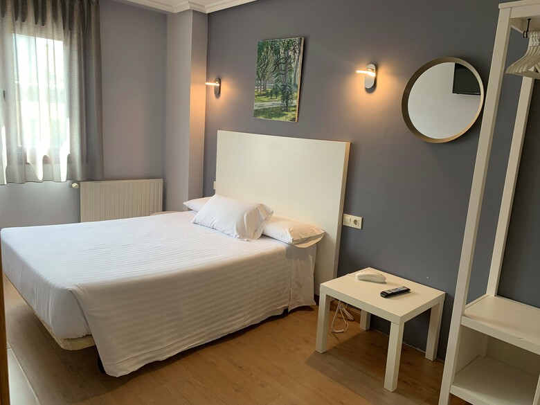Hotel Carbayon II