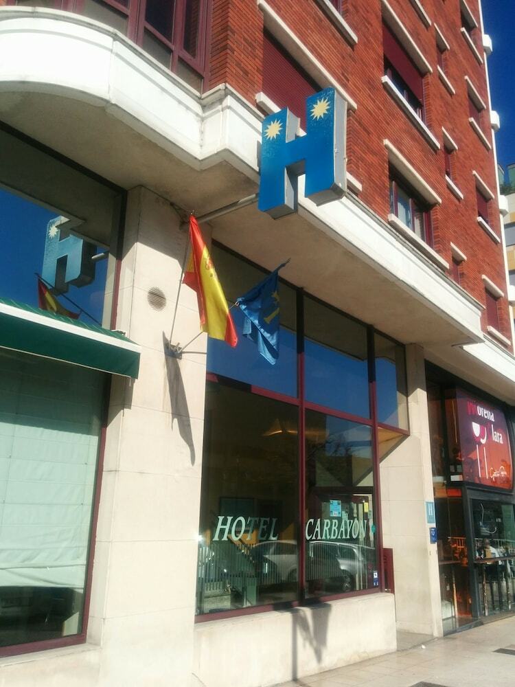 Hotel Carbayon II