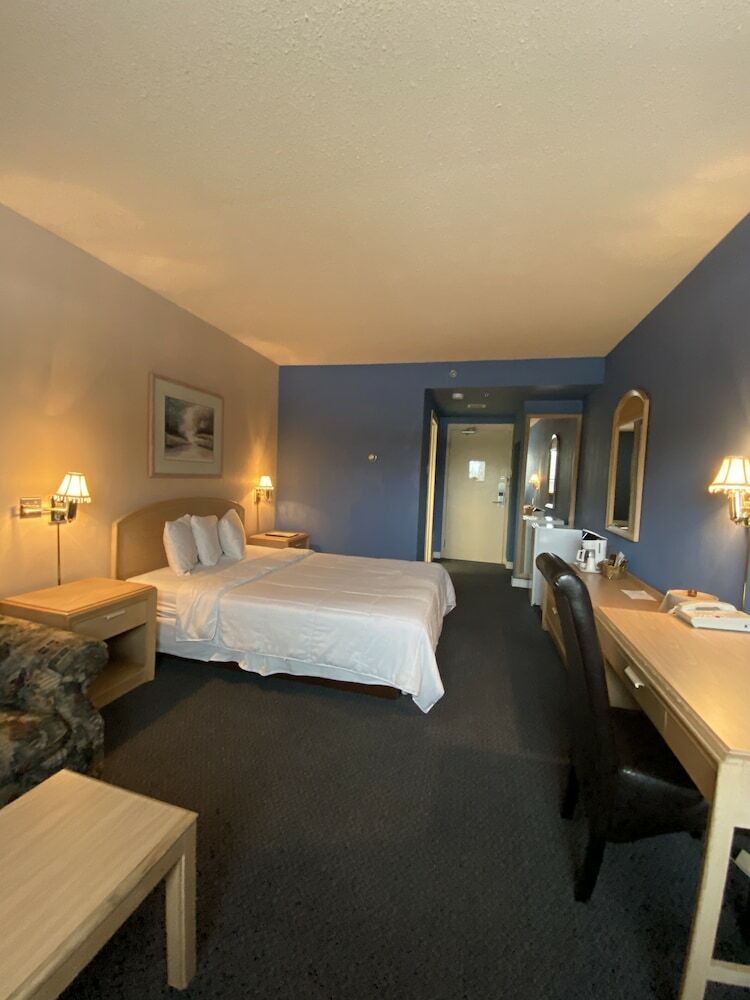 Hotel Riverside Resort  Conference Center