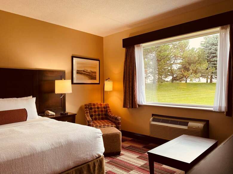 Hotel Best Western Plus Stoneridge Inn & Conference Ctr
