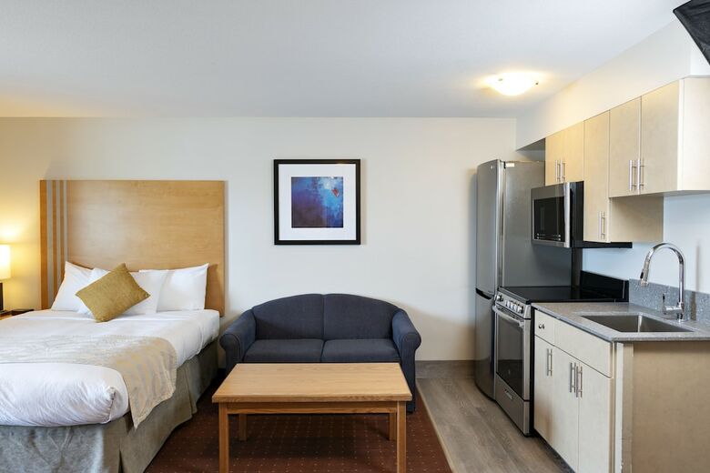 Coast Osoyoos Beach Hotel
