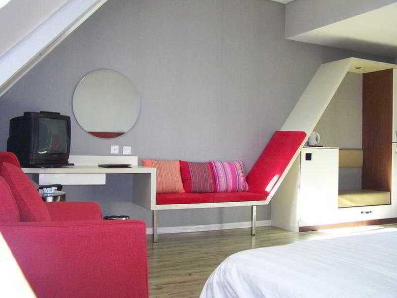 Modern Hotel