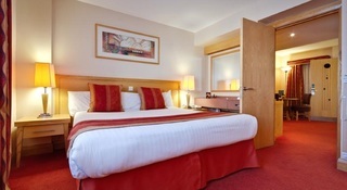 Suites Hotel Knowsley
