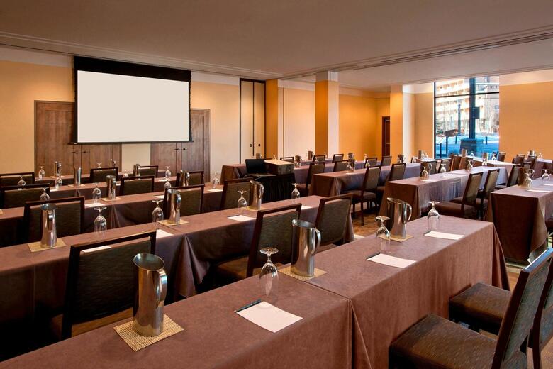 Hotel The Westin Riverfront Resort & Spa