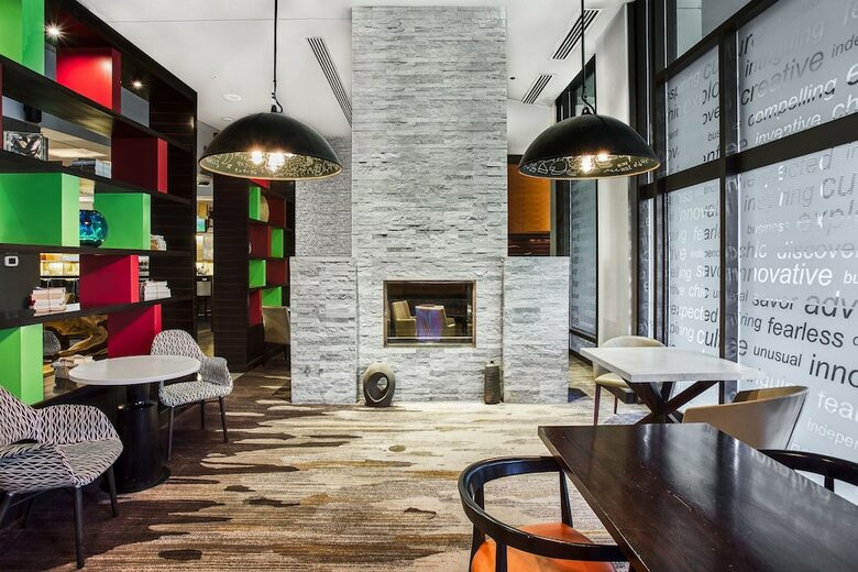 Hotel Renaissance Seattle
