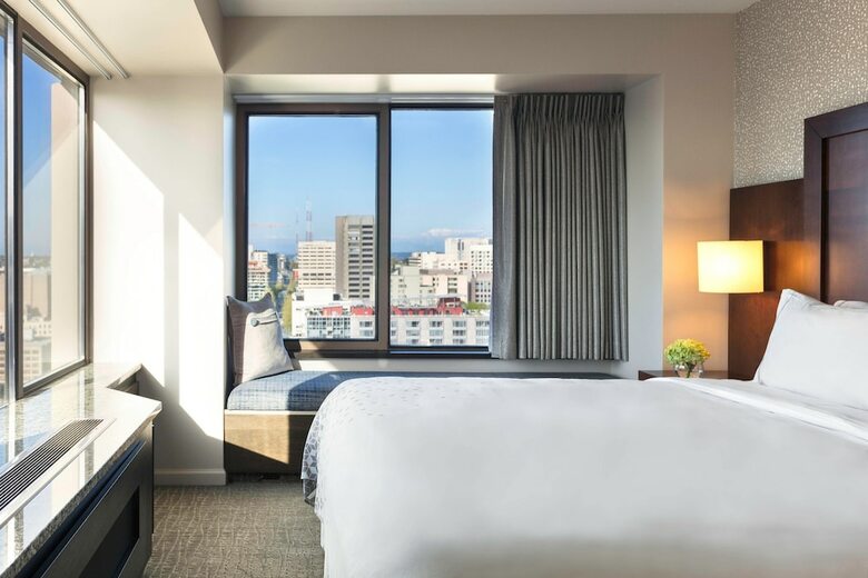 Hotel Renaissance Seattle