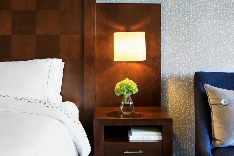 Hotel Renaissance Seattle