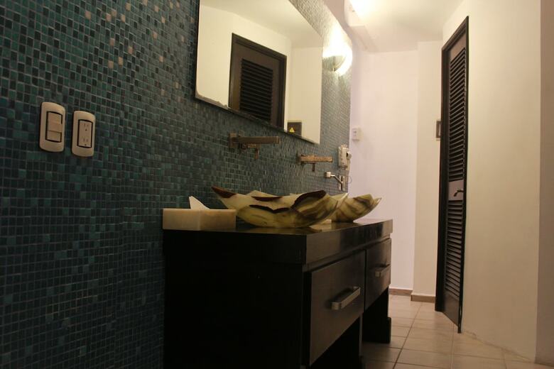 In Fashion Hotel Boutique