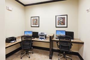 Hotel Holiday Inn Express & Suites