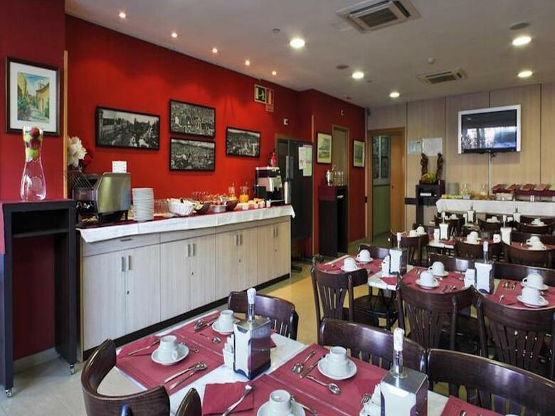 Yomo Hostal Bcn Port