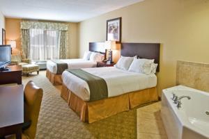 Holiday Inn Express Hotel & Suites