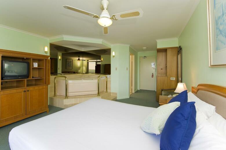 Hotel Ibis Styles Salamander Shores