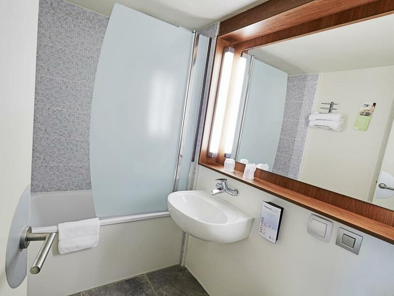 Hotel Campanile Aix Les Bains